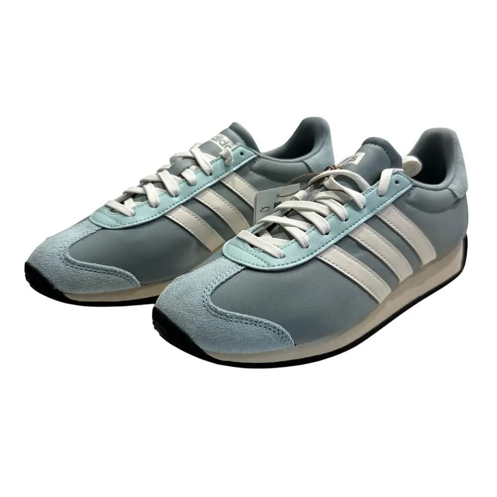 Adidas Women's Runvista Sneaker in Green, Size 10
